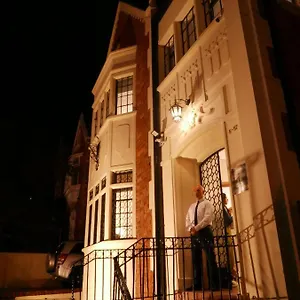 Floralia Casa Boutique Couette-café